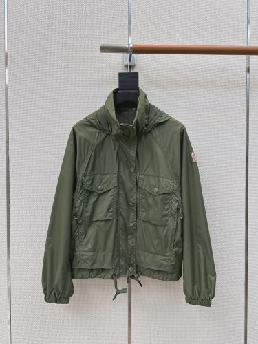 モンクレール ジャケット 偽物 フーデッド ナイロンジャケット  ブルゾン グリーン