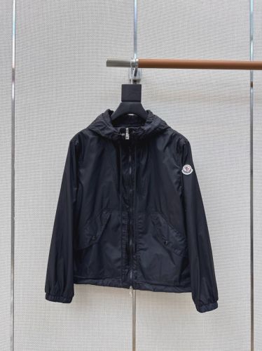 春夏 軽量 フーデッドジャケット モンクレール ジャケット 偽物 ブラック