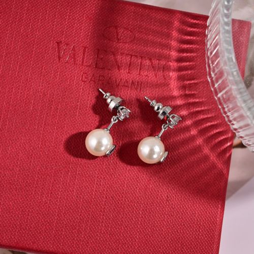 人気 洗練された Vロゴ＆パール ピアス ヴァレンティノ イヤリング 偽物
