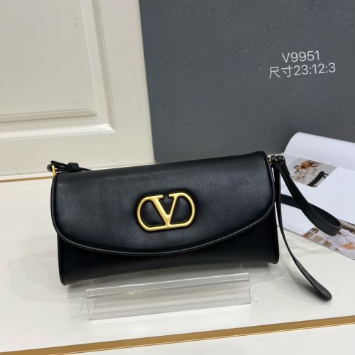 Vロゴ シグネチャー レザー ショルダーバッグ ヴァレンティノ バッグ コピー ブラック