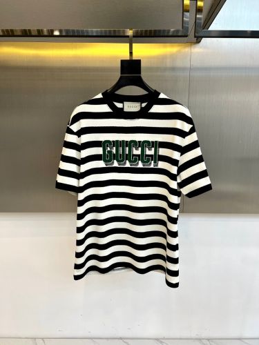 グッチ Tシャツ 偽物 クルーネック ボーダー柄 ロゴ入り 半袖Tシャツ 