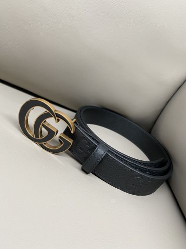 ダブルG エナメル バックル レザーベルト グッチ ベルト コピー 合わせやすい
