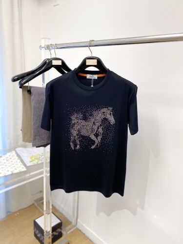 ラインストーン ホースモチーフ 半袖Tシャツ エルメス Tシャツ 偽物 ブラック
