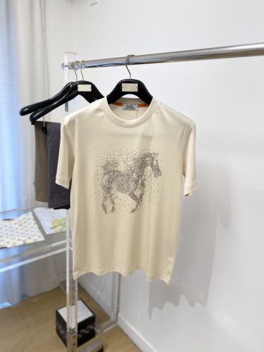 ラインストーン ホースモチーフ 半袖Tシャツ エルメス Tシャツ 偽物 ベージュ