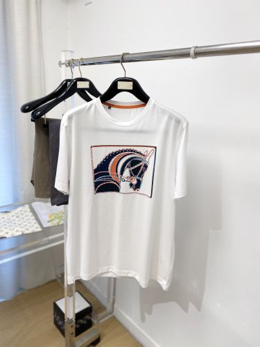 お洒落 プリント 半袖Tシャツ エルメス Tシャツ 偽物 クルーネック ホワイト