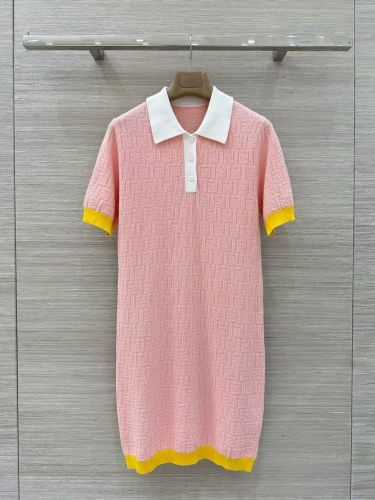 大人可愛い 配色 ニットワンピース フェンディ ワンピース 偽物 ピンク
