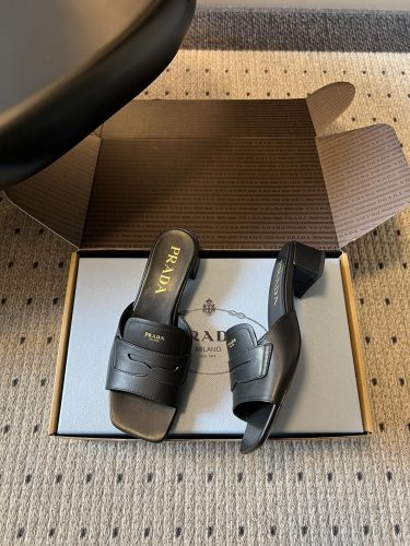 エレガント 洗練された ミュール プラダ サンダル コピー レザー ブラック