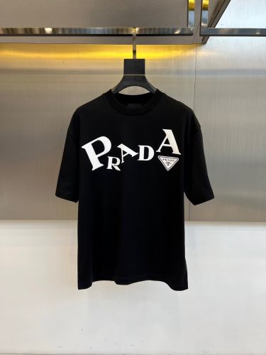 シンプル ロゴプリント 半袖Tシャツ プラダ Tシャツ 偽物 クルーネック ブラック