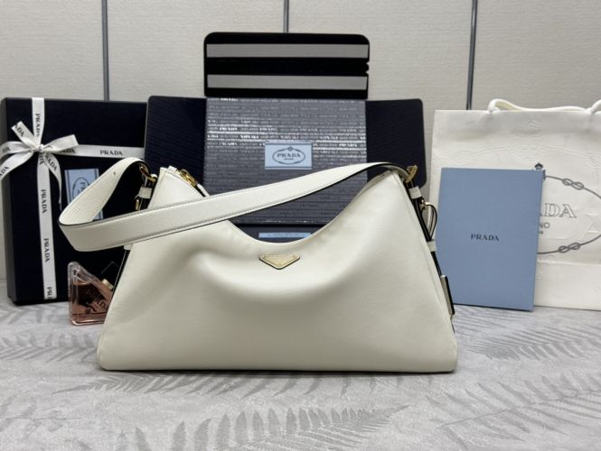 エレガント 上品 エメ ショルダーバッグ プラダ バッグ スーパーコピー 1BC228 ホワイト