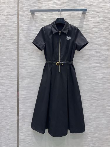 ベルト付き ロゴ入り セリーヌ ワンピース 偽物 半袖ワンピース ブラック