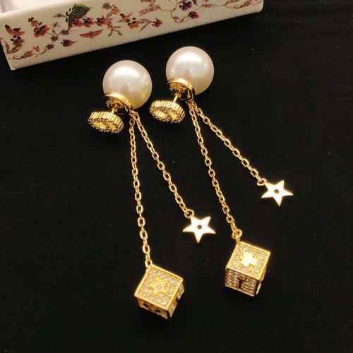 星＆ダイスチャーム ピアス クリスチャン・ディオール イヤリング 偽物