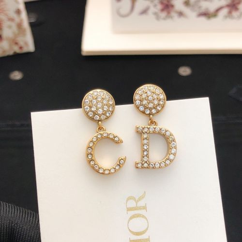 CDシグネチャー パヴェクリスタル ピアス クリスチャン・ディオール イヤリング 偽物