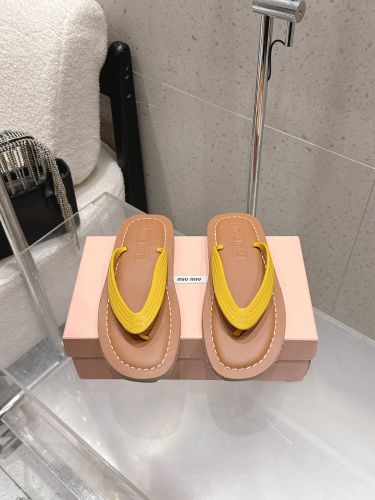 カジュアル トングサンダル ミュウミュウ サンダル コピー イエロー