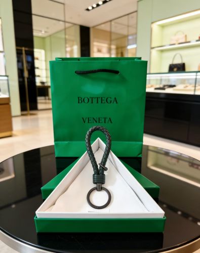 ボッテガ・ヴェネタ キーホルダー 偽物 イントレチャート キーリング グリーン