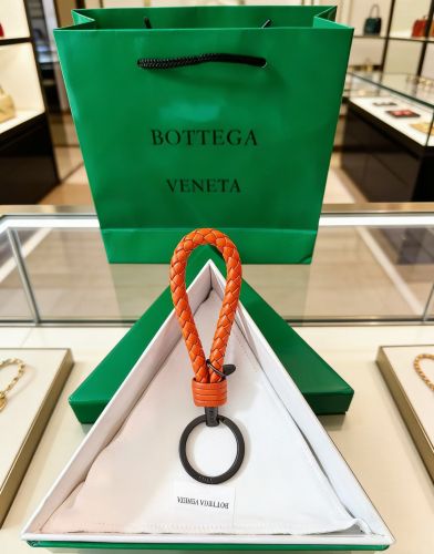 ボッテガ・ヴェネタ キーホルダー スーパーコピー N級品 | 激安・偽物