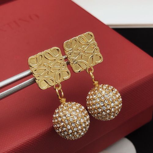 アナグラム ＆ パヴェ クリスタルボール ドロップ ピアス ロエベ イヤリング 偽物