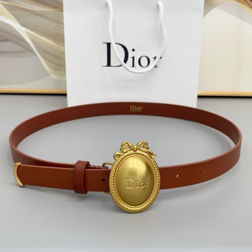 人気 新作 おしゃれ Dior Médaillon ベルト スーパーコピー ブラウン
