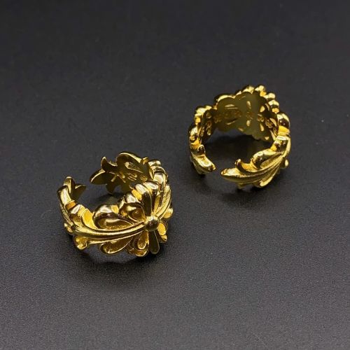 スタイリッシュ フローラルクロス リング クロムハーツ 指輪 偽物 ゴールド