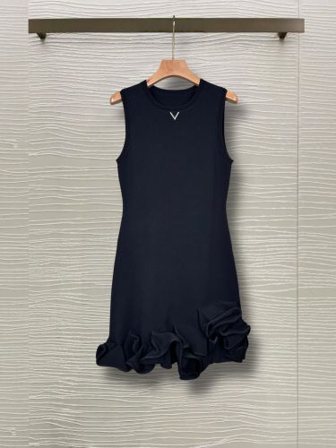 Vロゴ フルル付き ノースリーブワンピース ヴァレンティノ ワンピース 偽物