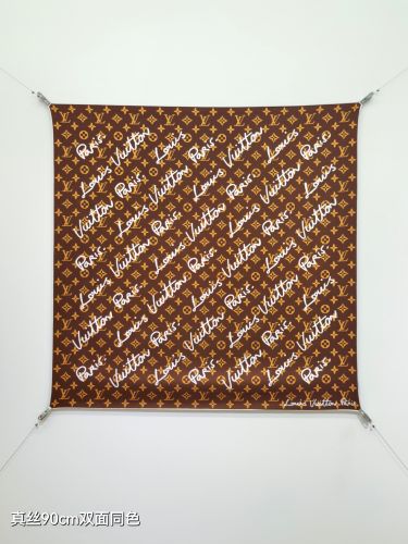 LV スクリプト ルイ・ヴィトン スカーフ コピー シルクスカーフ 90cm