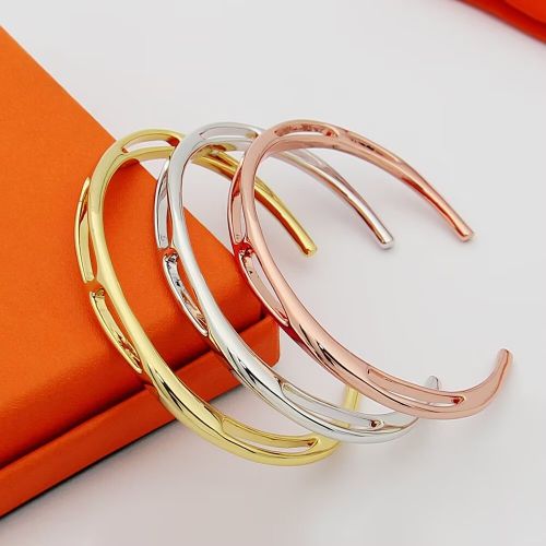 洗練された 合わせやすい カフバングル エルメス ブレスレット 偽物