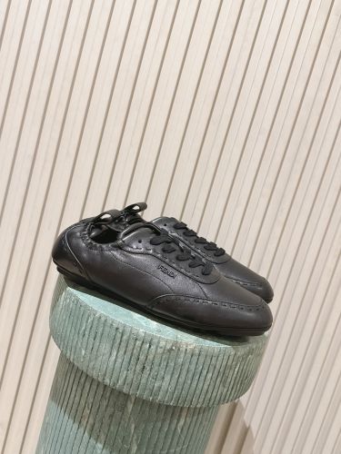 人気 カジュアル フェンディ フィット スニーカー レザー ロートップ ブラック
