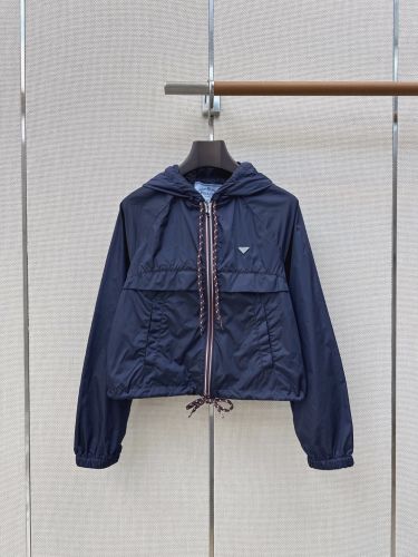 軽量 ナイロン フーデッドジャケット プラダ ジャケット 偽物 ネイビー