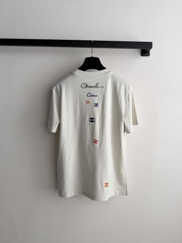 カジュアル 刺繍入り コットン 半袖Tシャツ シャネル Tシャツ 偽物 ホワイト