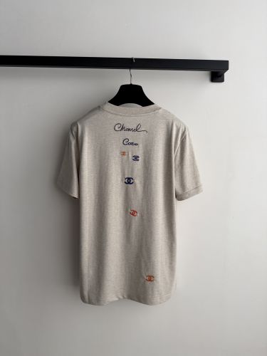 カジュアル 刺繍入り コットン 半袖Tシャツ シャネル Tシャツ 偽物 ベージュ