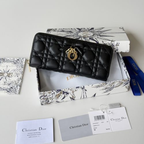 クリスチャン・ディオール 財布 スーパーコピー Lady Dior Voyageur スリムウォレット ブラック