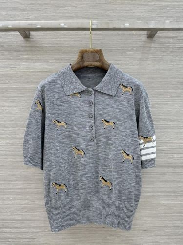 遊び心あふれる 刺繍入り 半袖ニット トムブラウン ニット コピー グレー