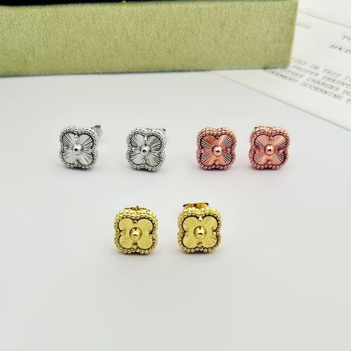 人気 クローバーモチーフ スタッド ピアス ヴァンクリーフ&アーペル イヤリング 偽物