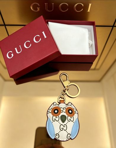 グッチ キーホルダー 偽物 オウル（ふくろう）シェイプ バッグ チャーム