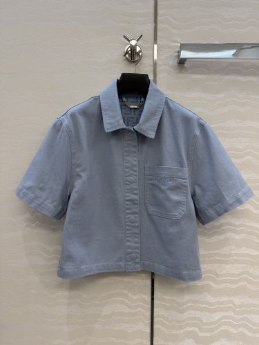 スタイリッシュ クロップド丈 デニム 半袖シャツ フェンディ シャツ コピー 