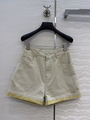 お洒落 デニムショートパンツ フェンディ パンツ コピー ベージュ