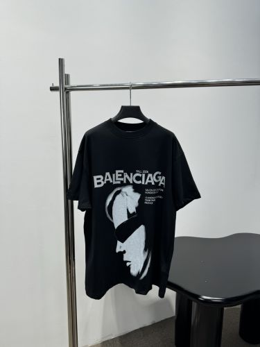 バレンシアガ Tシャツ 偽物 クルーネック お洒落 カジュアル 半袖Tシャツ