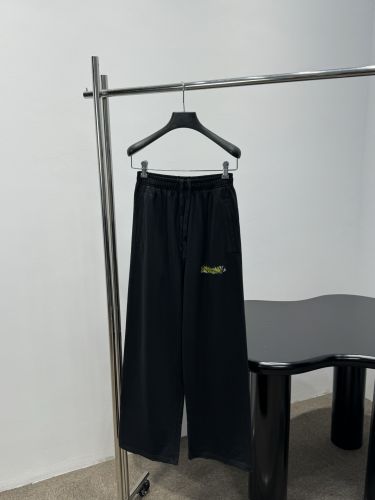 カジュアル バレンシアガ パンツ 偽物 ロゴプリント スウェットパンツ