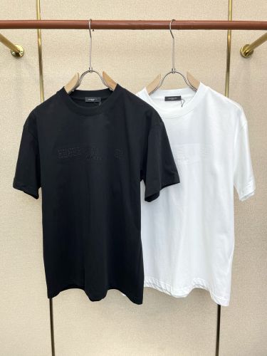 ジバンシィ Tシャツ 偽物 クルーネック シンプル 洗練された ロゴ刺繍 