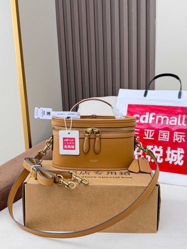 大人可愛い バニティバッグ コーチ バッグ 偽物 ショルダーバッグ ブラウン