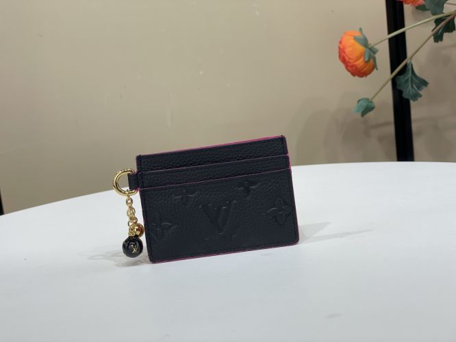 ルイ・ヴィトン スーパーコピー M29250 カードケース ポルト カルト･LV チャーム