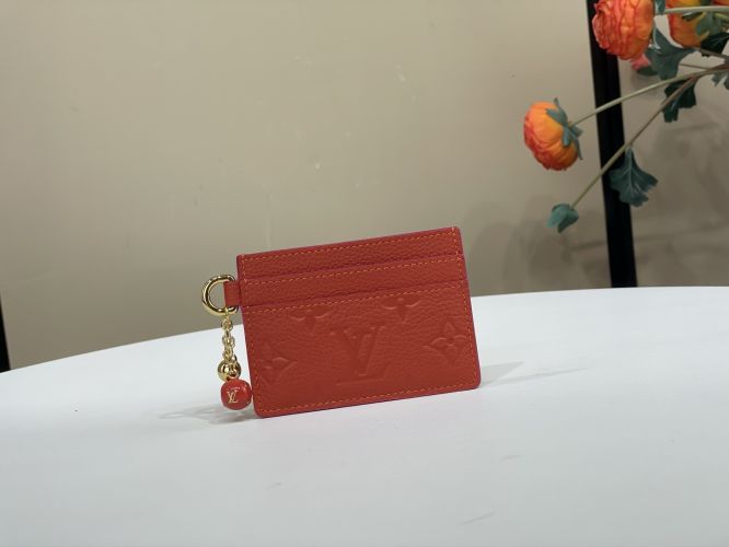 ルイ・ヴィトン カードケース ポルト カルト･LV チャーム スーパーコピー