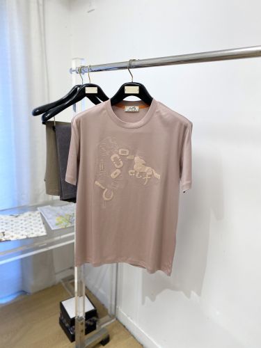 洗練された カジュアル クルーネック 半袖Tシャツ エルメス Tシャツ 偽物 ダスティピンク