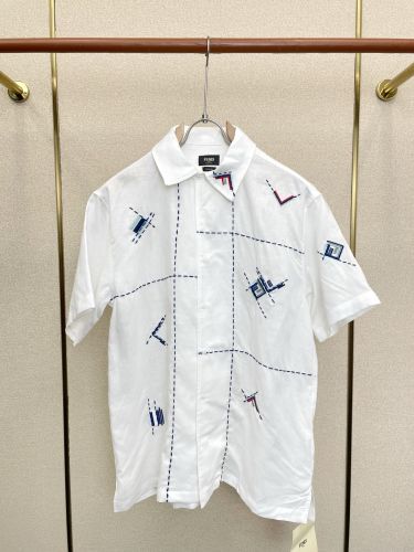 カジュアル 爽やか ショートスリーブシャツ フェンディ シャツ 偽物 トップス