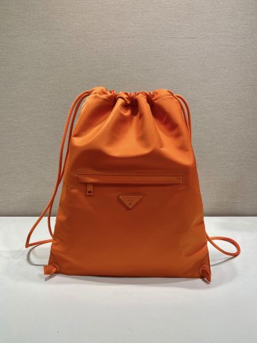 Re-Nylon ドローストリング バックパック プラダ スーパーコピー 2VZ126 オレンジ