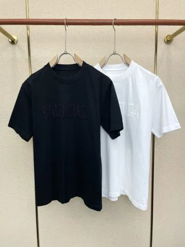 シンプル 洗練された 半袖Tシャツ バレンシアガ Tシャツ 偽物 クルーネック