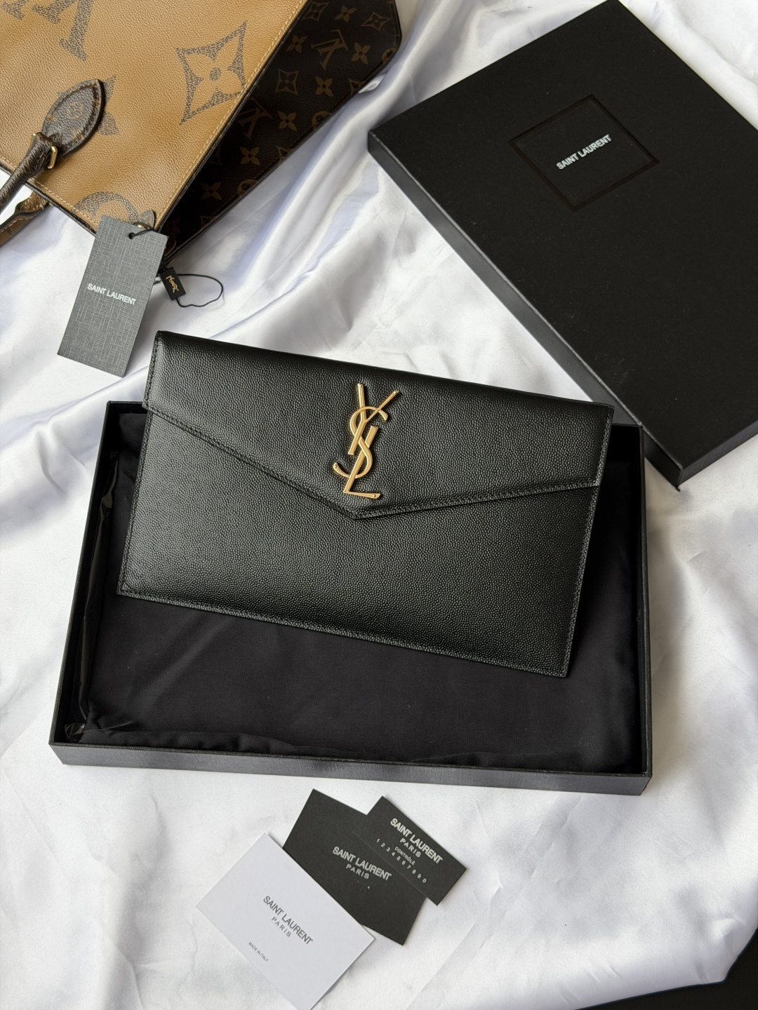YSLモノグラム イヴ・サンローラン バッグ スーパーコピークラッチバッグ レザー ポーチ ブラック