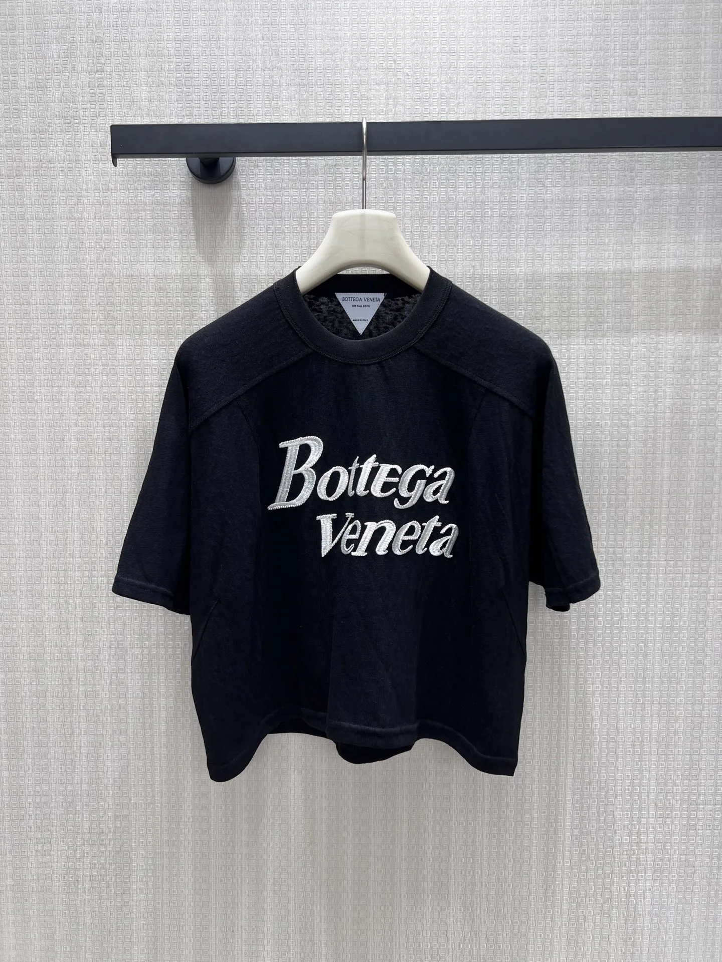 カジュアル リラックス ロゴ入り 半袖Tシャツ ボッテガ・ヴェネタ Tシャツ コピー ブラック
