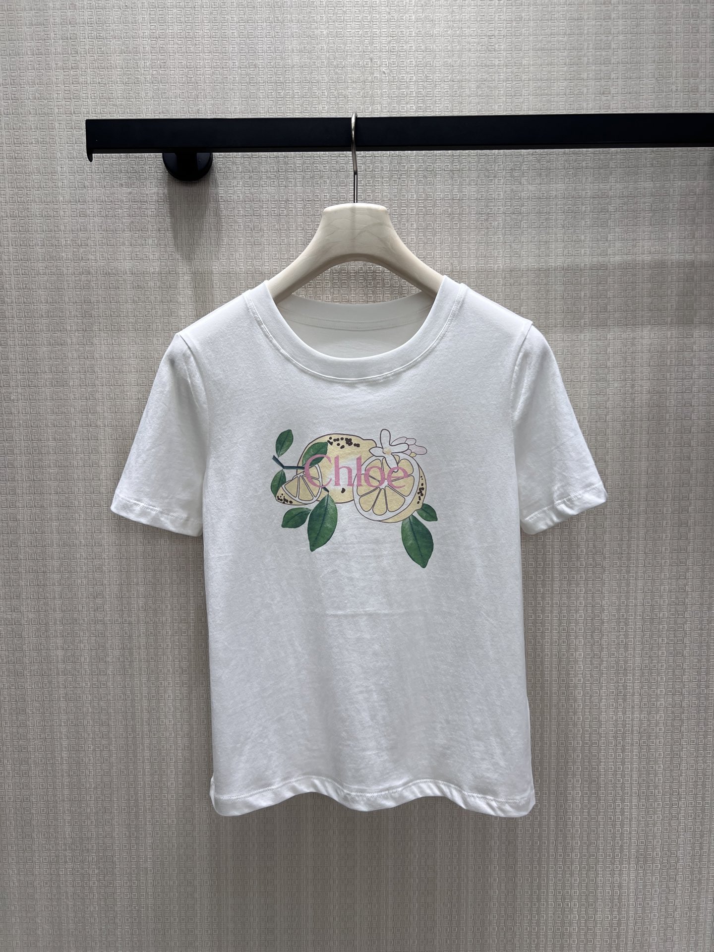 クロエ Tシャツ 偽物 クルーネック 合わせやすい コットン プリント 半袖Tシャツ