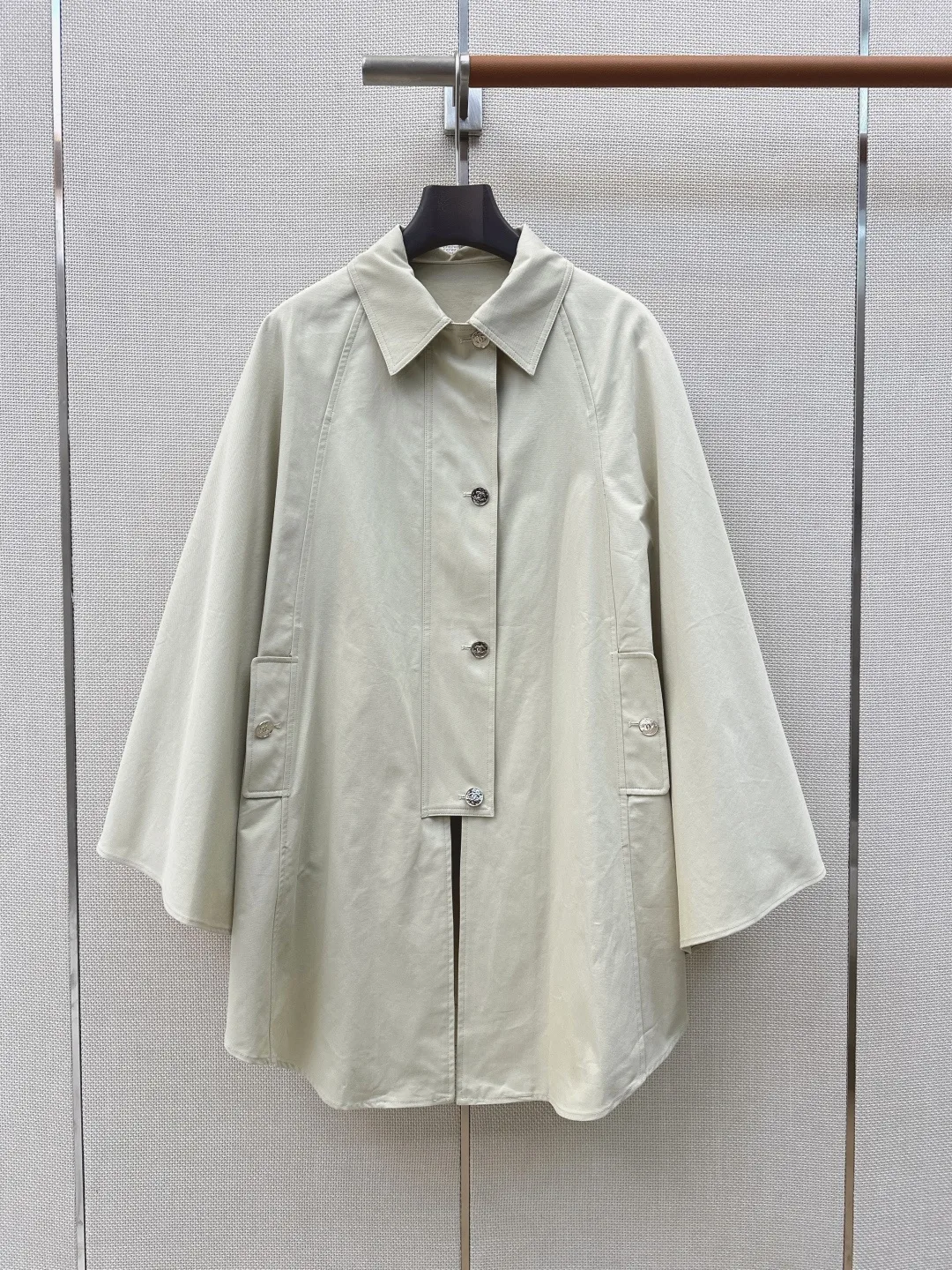 春夏 洗練された ケープアウター シャネル ジャケット コピー ベージュ