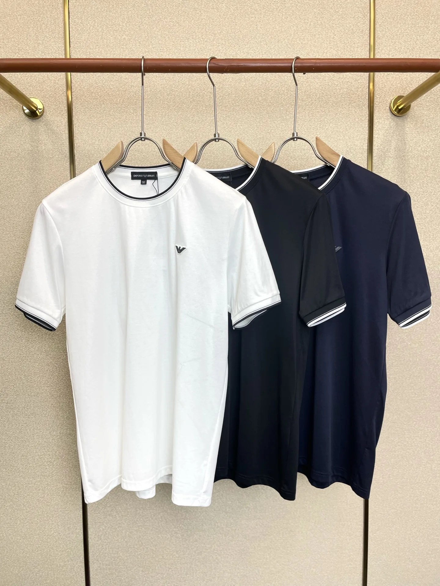 カジュアル ルマーニ Tシャツ コピー イーグルロゴ クルーネック 半袖Tシャツ